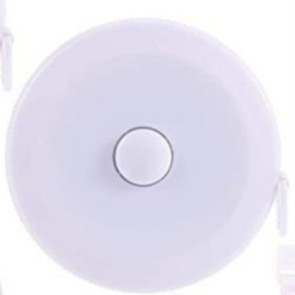 1 New Retractable Measuring Tape - Picture 6 of 8